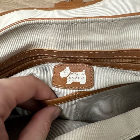 Radley London Cheadle Leather Shoulder Bag - Picture 7 of 9